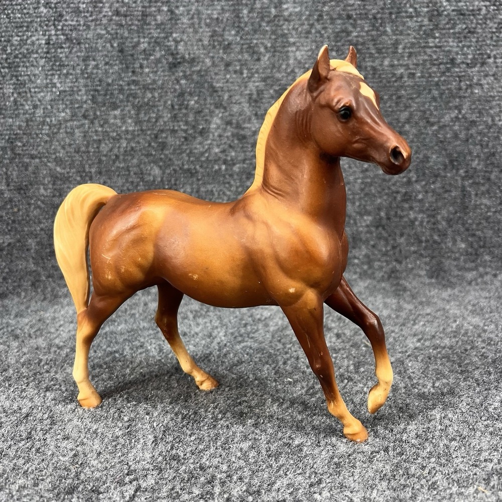 Breyer Classic Arabian Family - Chestnut Stallion #3055 Flaxen Mane Tan Star 70s